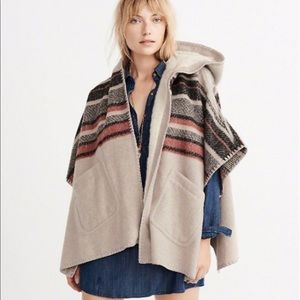 EUC Abercrombie & Fitch Heavy Faux Fur Poncho